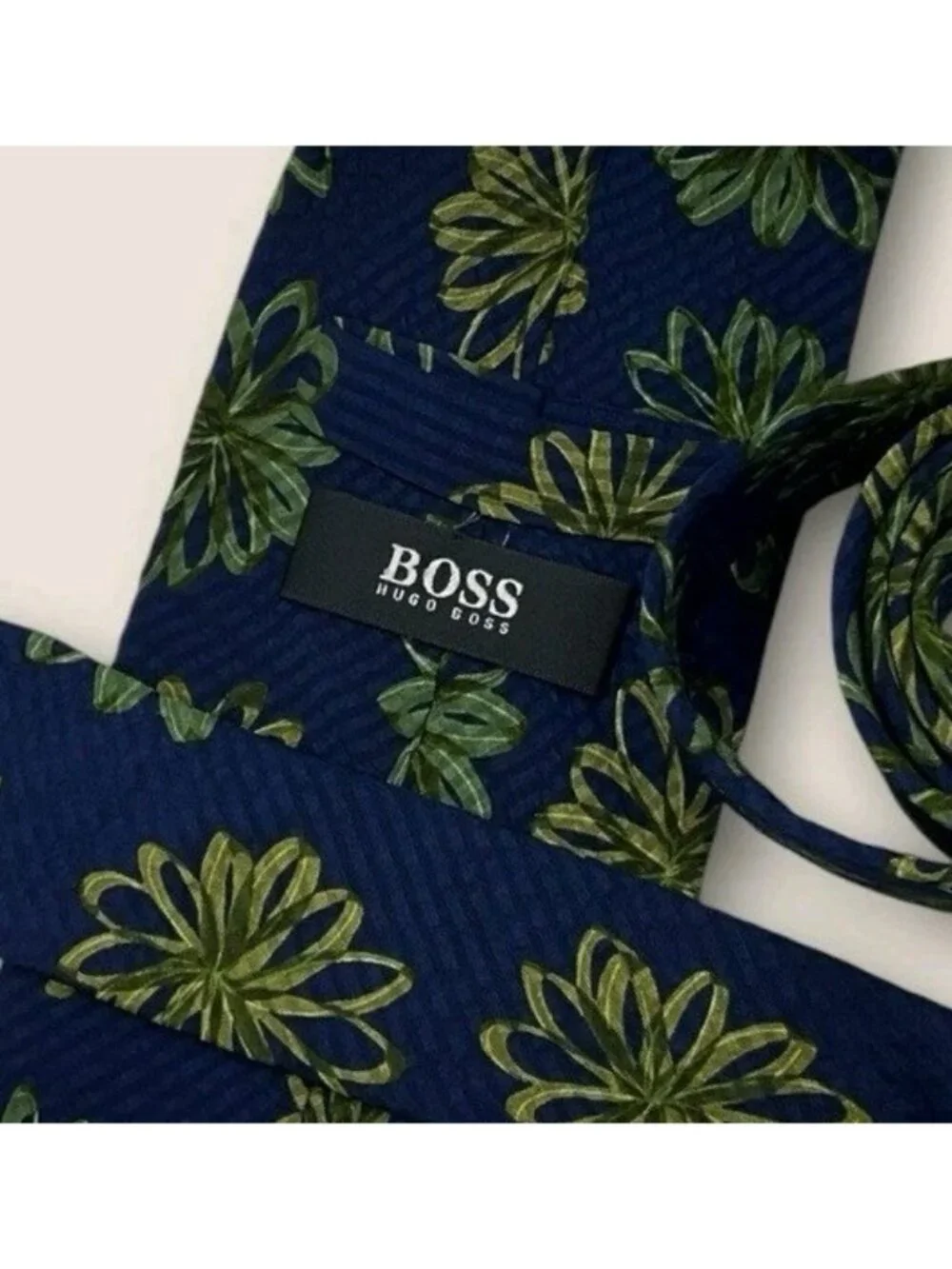 HUGO BOSS Silk Tie ITALY Blue Green Floral  W:3.6